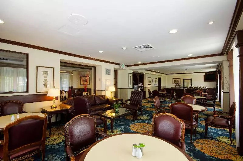 キングサイズベッドのエクゼクティブルーム, Hilton Princess San Pedro Sula