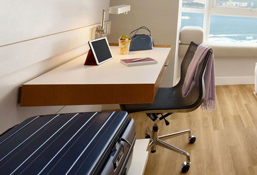 اتاق لوکس با چشمانداز, Jen Hong Kong By Shangrila