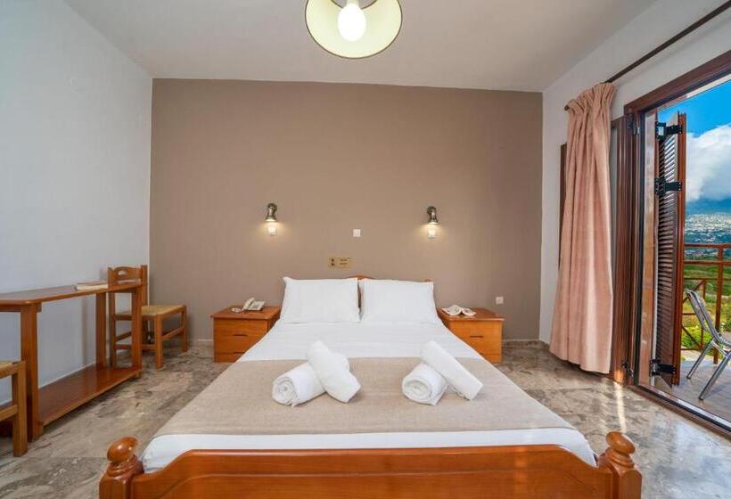 オーシャンビュースタンダードルーム, Karavados Beach