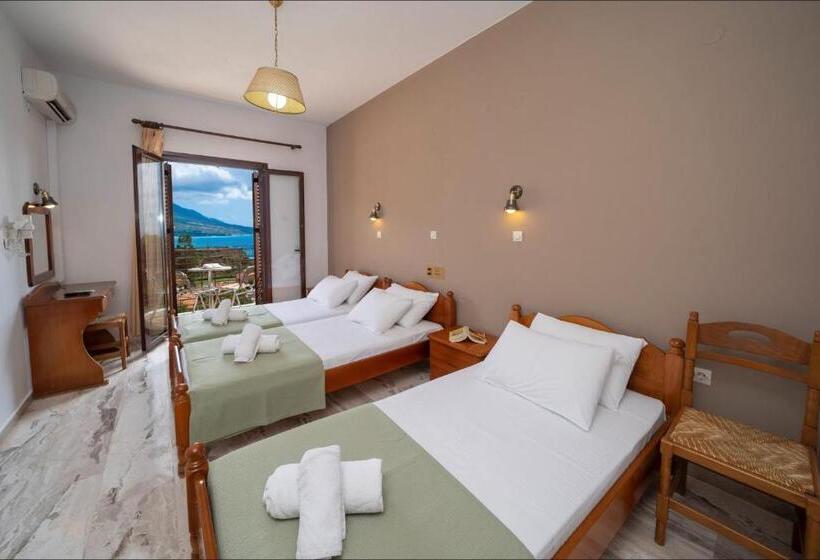 スタンダードルーム, Karavados Beach