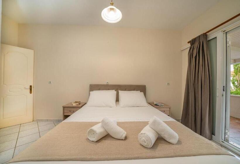 １ベッドルームアパートメント, Karavados Beach