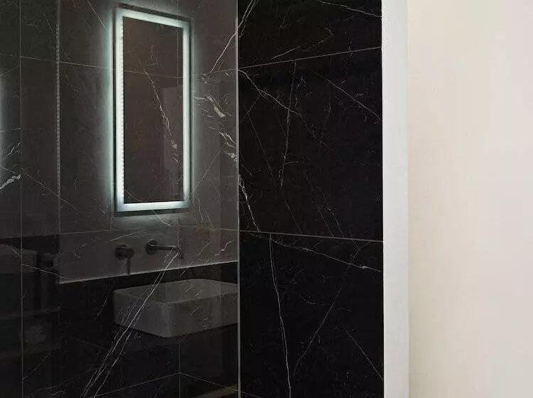 سوییت با چشمانداز دریا, Kouros Hotel & Suites