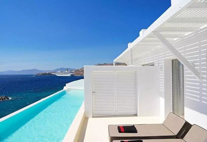 سوییت با چشمانداز دریا, Kouros Hotel & Suites