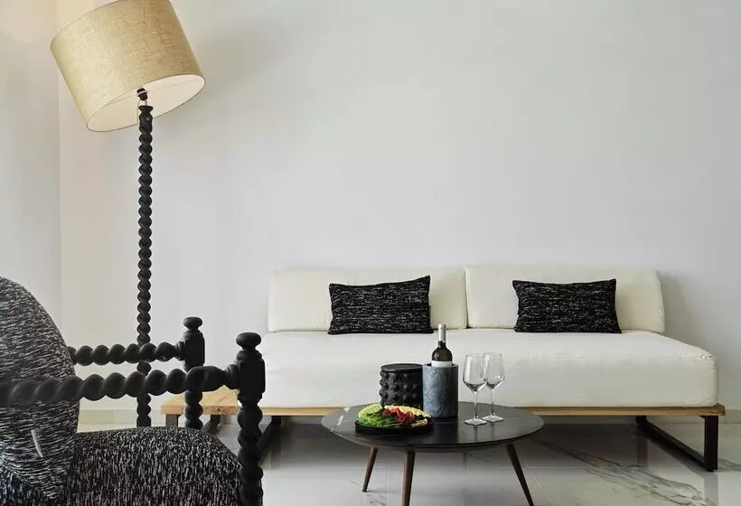سوییت با چشمانداز دریا, Kouros Hotel & Suites