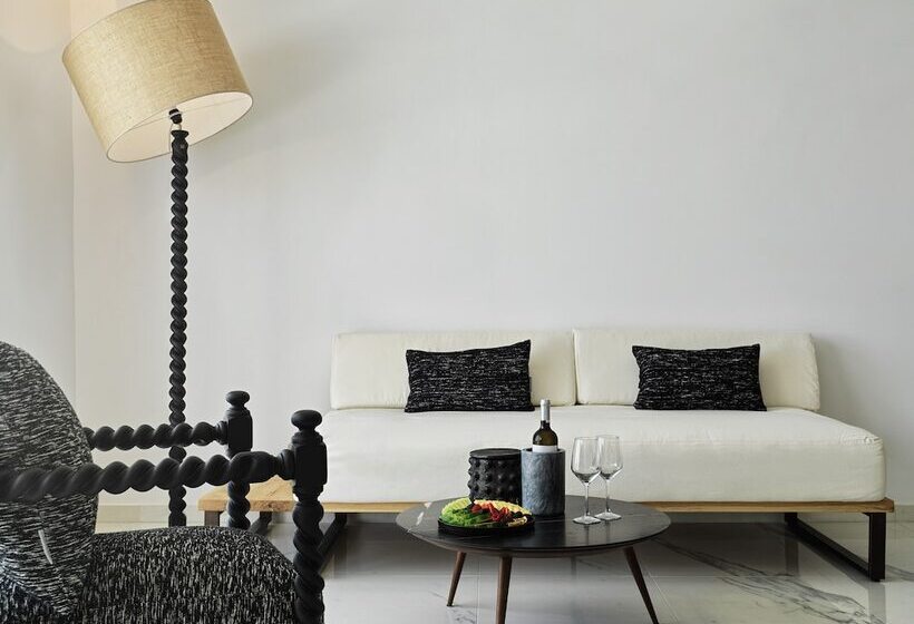 2 Bedrooms Suite Sea View, Kouros Hotel & Suites