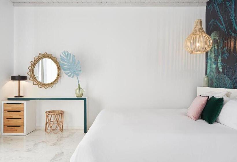 Люкс Deluxe Вид на Море, Kouros Hotel & Suites