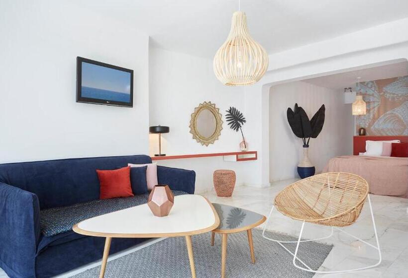 חדר דלוקס נוף לים, Kouros Hotel & Suites