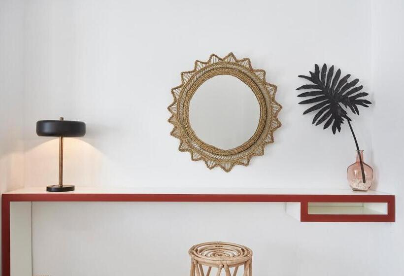 オーシャンビュースーペリアールーム, Kouros Hotel & Suites