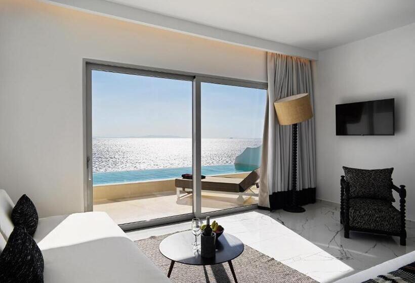 2 Bedrooms Suite Sea View, Kouros Hotel & Suites