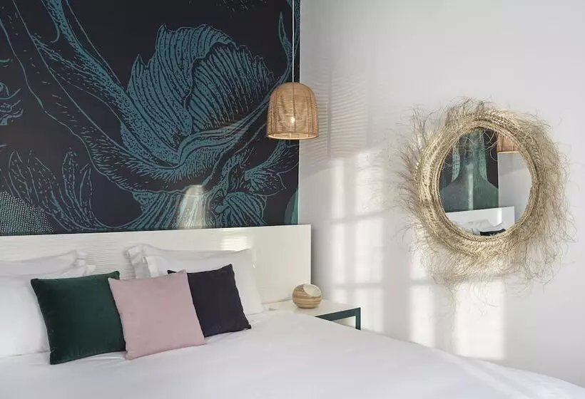 اتاق پرمیوم با چشمانداز دریا, Kouros Hotel & Suites