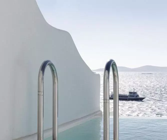 2 Bedrooms Suite Sea View, Kouros Hotel & Suites