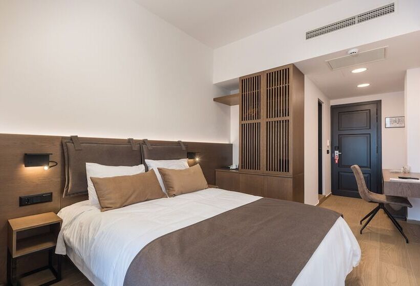 اتاق استاندارد با چشمانداز دریا, Lesvion