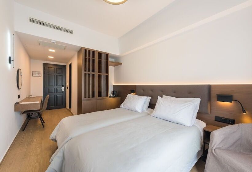 اتاق استاندارد با چشمانداز دریا, Lesvion