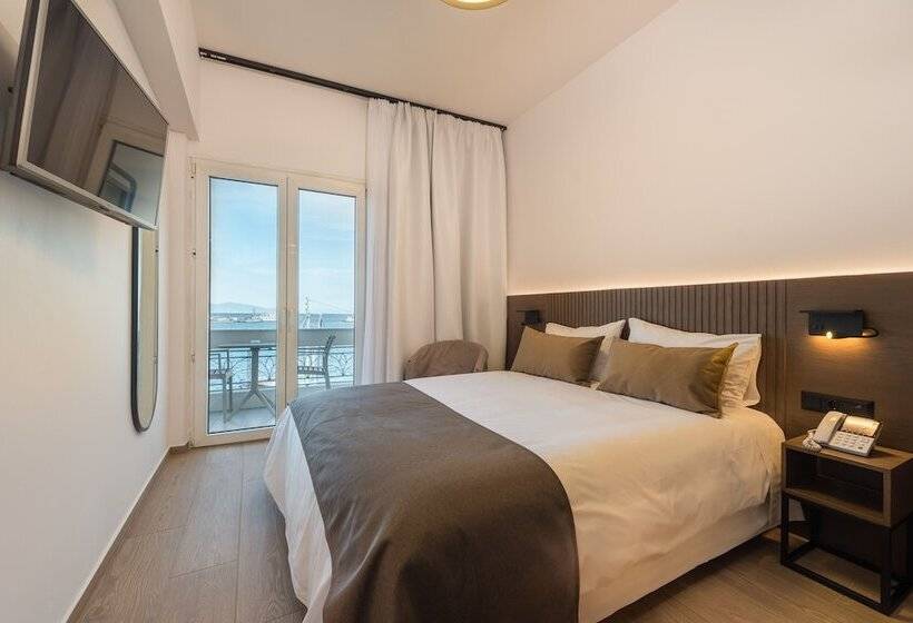 اتاق استاندارد با چشمانداز دریا, Lesvion