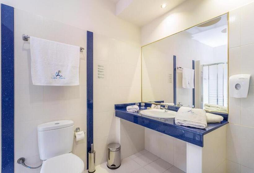 Номер Классический Вид на Бассейн, Lydia Maris Resort & Spa