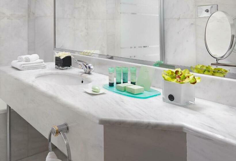 غرفة كلاسيكية فردية, Njv Athens Plaza