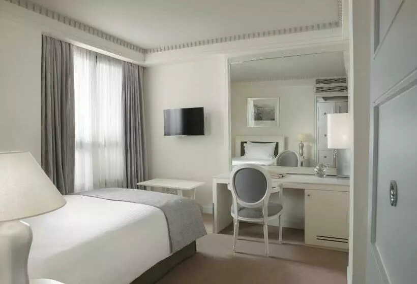 اتاق کلاسیک یک تخته, Njv Athens Plaza