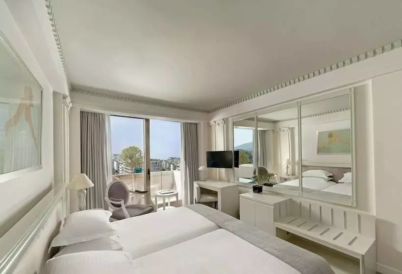 اتاق لوکس با چشم‌انداز, Njv Athens Plaza
