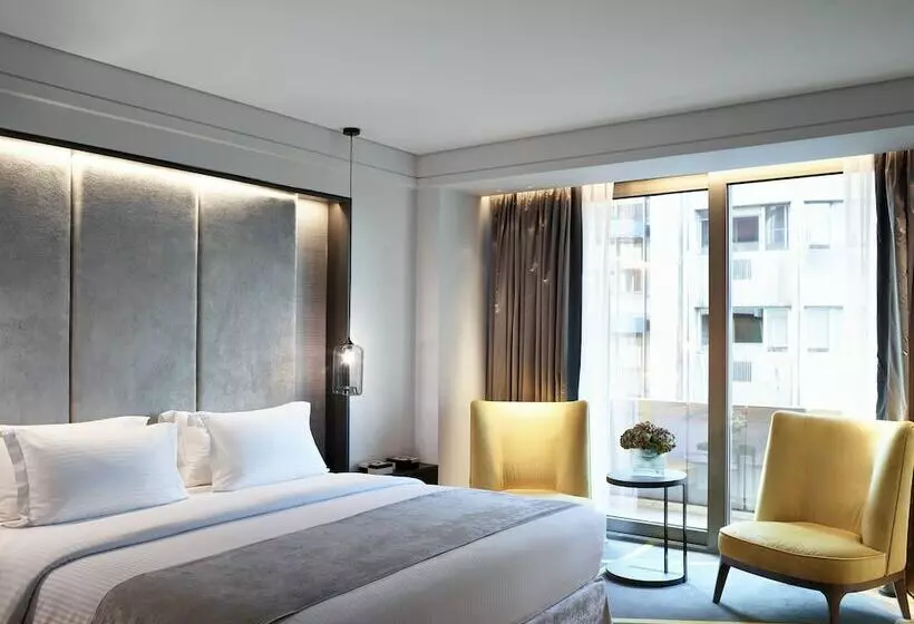 اتاق لوکس با چشم‌انداز, Njv Athens Plaza