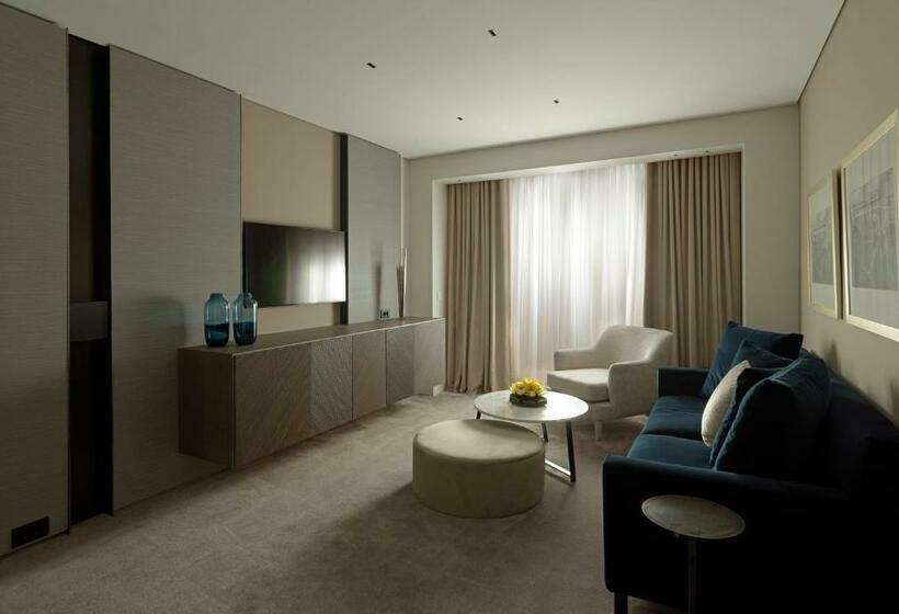 스위트 킹사이즈 침대, Njv Athens Plaza