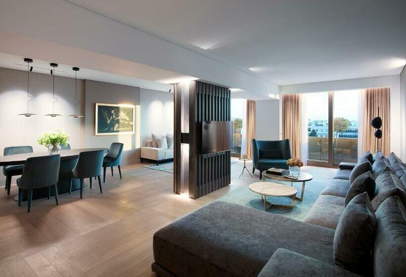 프레지덴셜 스위트, Njv Athens Plaza