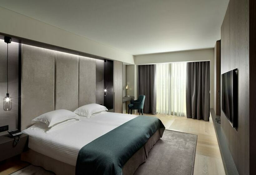 جناح رئاسى, Njv Athens Plaza