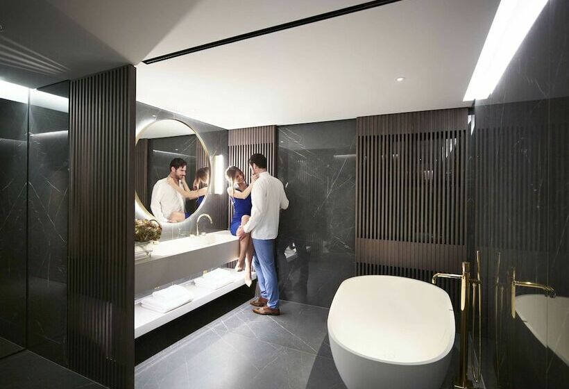 جناح رئاسى, Njv Athens Plaza