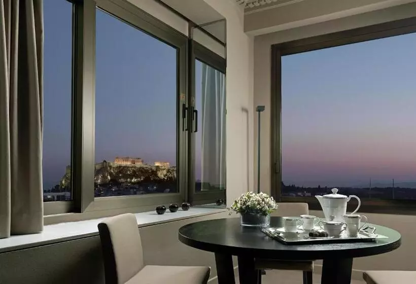 سوییت با چشم‌انداز پانوراما, Njv Athens Plaza