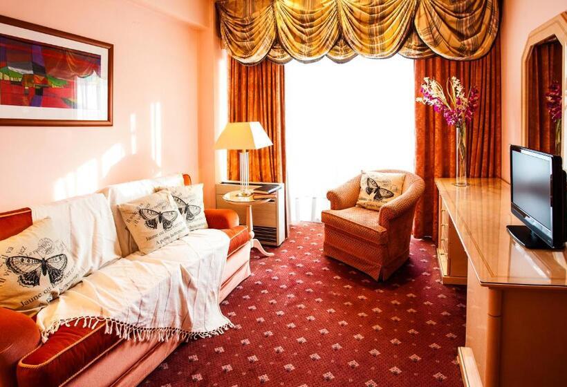 家庭套房, Panorama