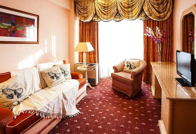 家庭套房, Panorama