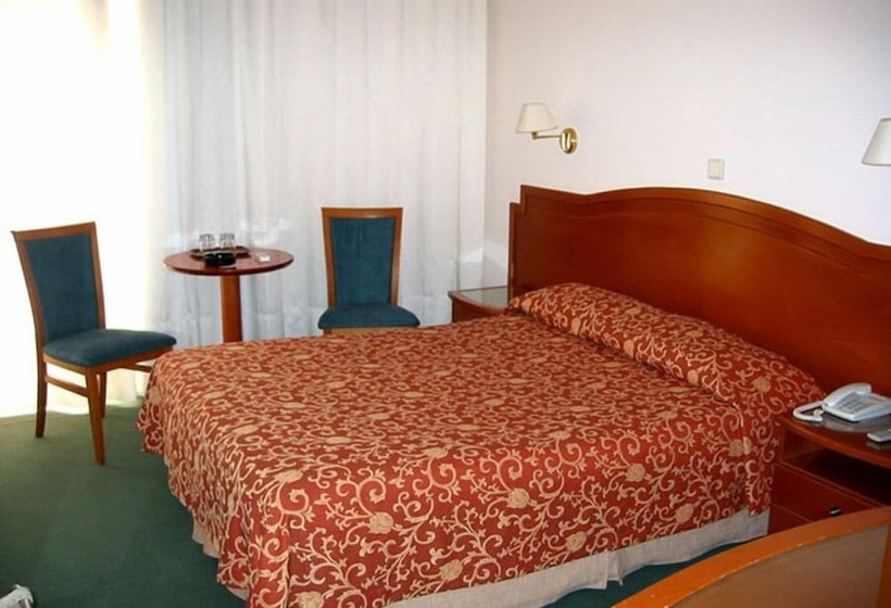 اتاق استاندارد یک نفره, Vergina