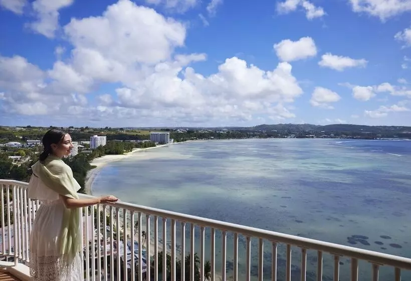 سوییت جونیور با چشم‌انداز دریا, Hoshino Resorts Risonare Guam