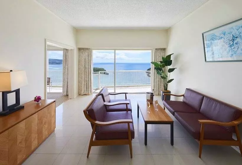 سوییت جونیور با چشم‌انداز دریا, Hoshino Resorts Risonare Guam
