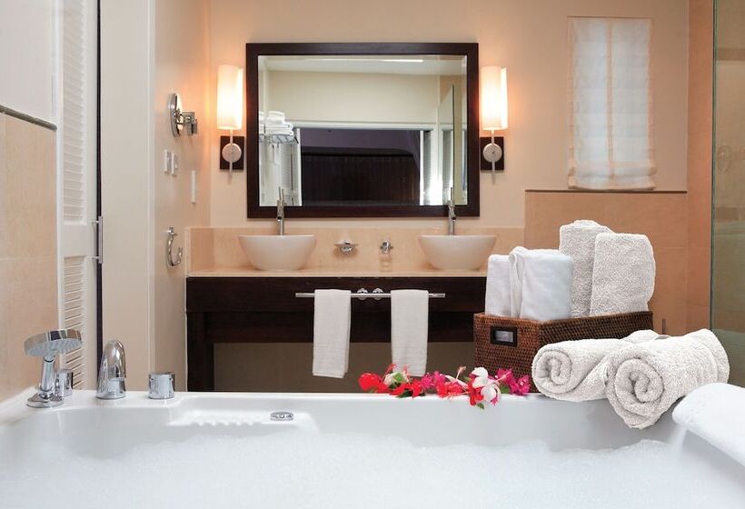 سوییت, Spice Island Beach Resort All Inclusive