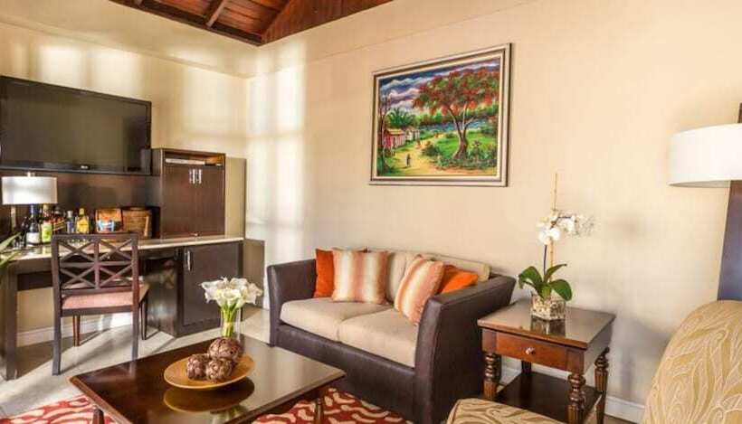 سوییت با استخر, Spice Island Beach Resort All Inclusive