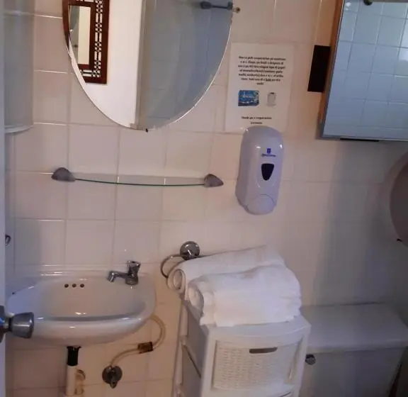 آپارتمان لوکس 1 خوابه, Harmony Hotel Hostel