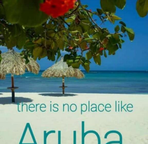 استودیو استاندارد با چشمانداز استخر, Harmony Hotel Hostel