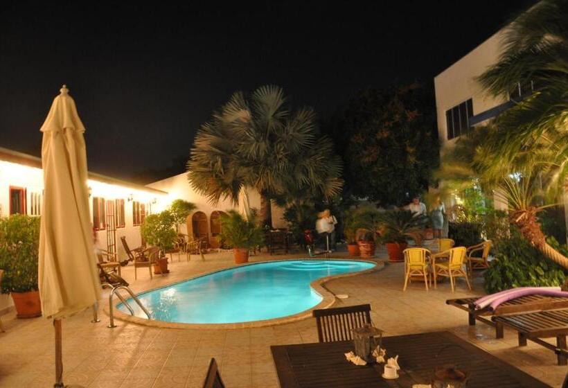 استودیو استاندارد با چشمانداز باغ, Harmony Hotel Hostel