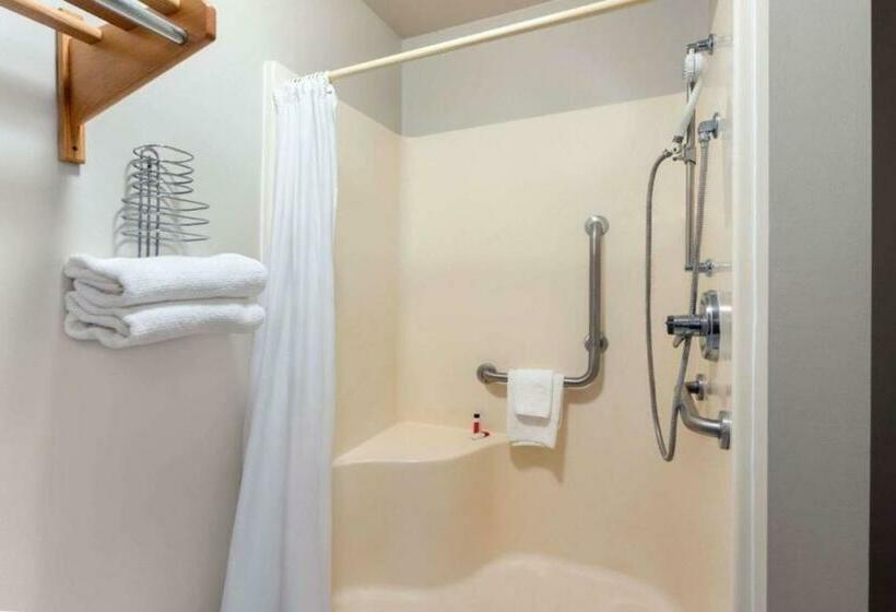 غرفة قياسية لذوى الاحتياجات الخاصة, Travelodge By Wyndham Wellington Ks