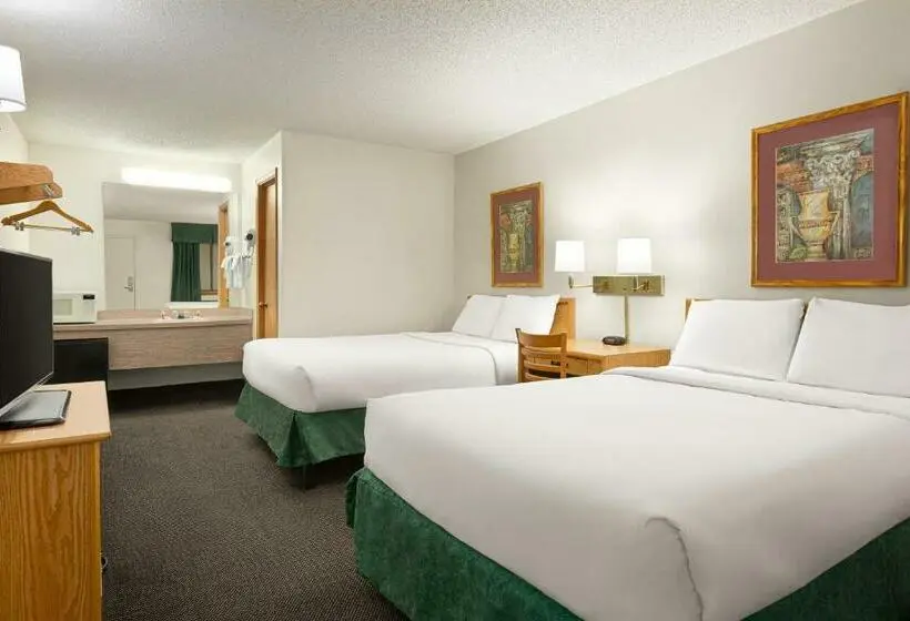 ２ダブルベッドのスタンダードルーム, Travelodge By Wyndham Wellington Ks