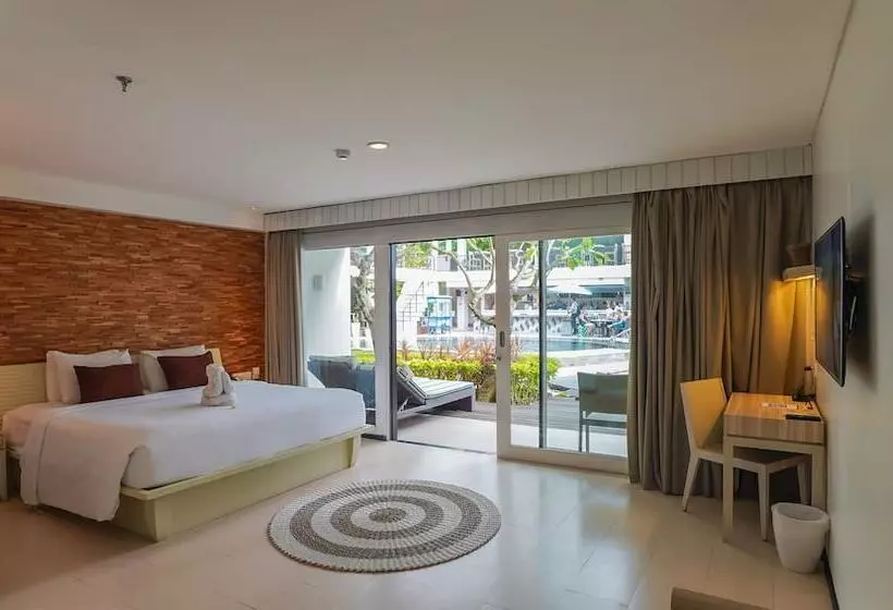 اتاق لوکس, Away Bali Legian Camakila Resort