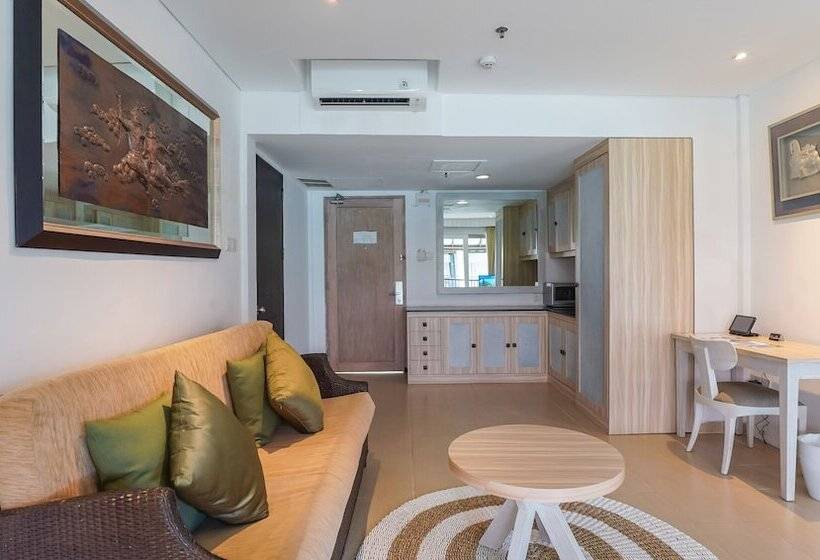 סוויטה, Away Bali Legian Camakila Resort