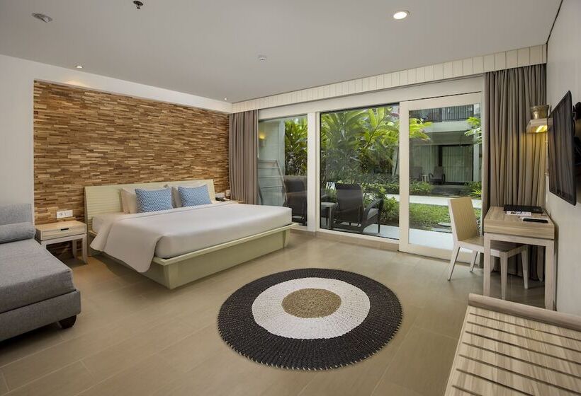 חדר דלוקס עם מרפסת טרסה, Away Bali Legian Camakila Resort