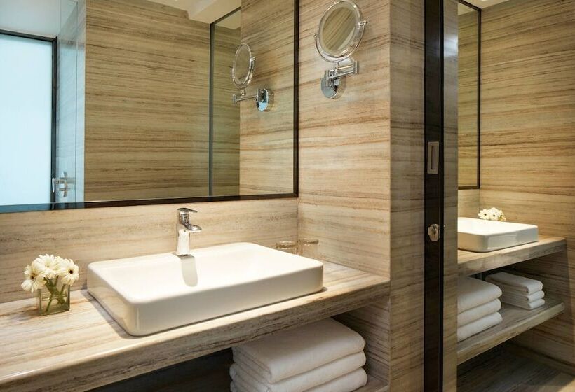 디럭스 룸, Courtyard By Marriott Bandung Dago