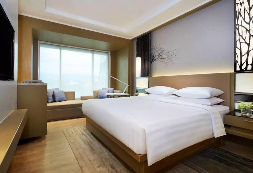 Delüks Oda, Courtyard By Marriott Bandung Dago