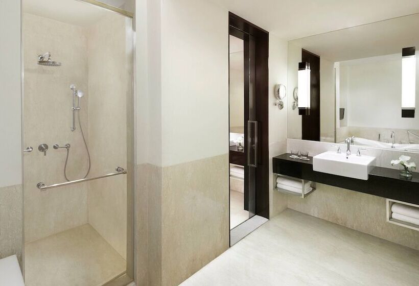 Люкс Премиум, Courtyard By Marriott Bandung Dago