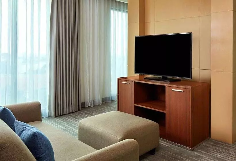 Premium Süit, Courtyard By Marriott Bandung Dago