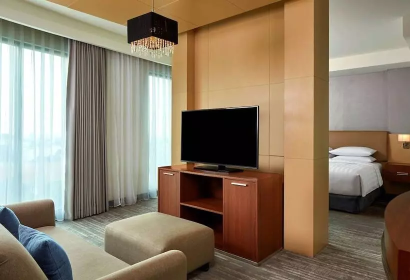 Premium Süit, Courtyard By Marriott Bandung Dago