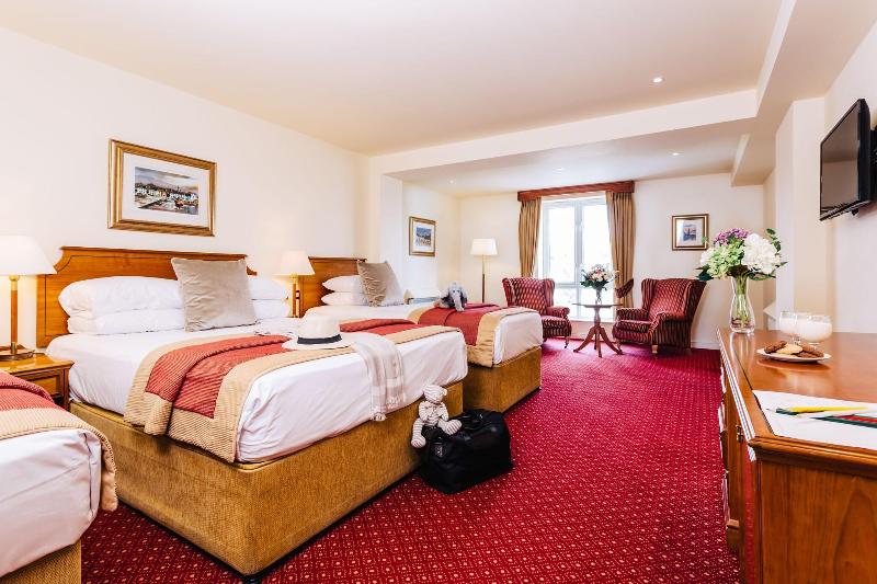اتاق استاندارد سه نفره, Galway Bay Hotel Conference & Leisure Centre