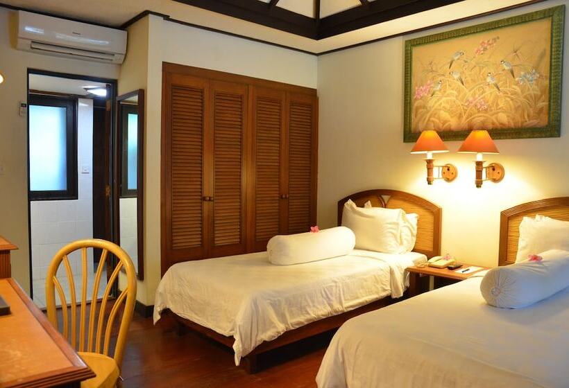 بنجلو قياسى مطلّ علي الحديقة, Merumatta Senggigi Lombok